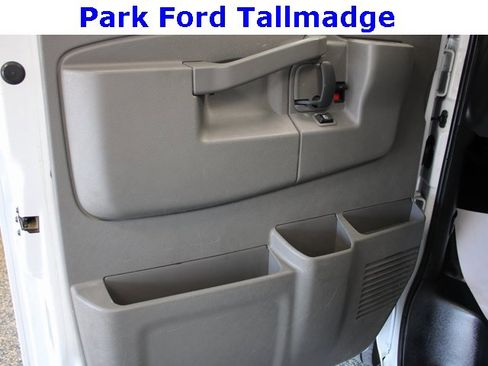 Used 2016 Chevrolet Express 2500 image 11