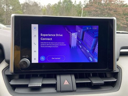 Used 2023 Toyota RAV4 XLE image 21