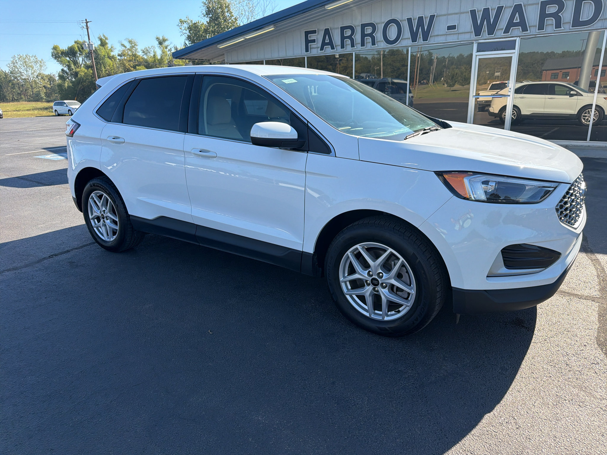 Used 2024 Ford Edge SEL AWD/4WD image 6