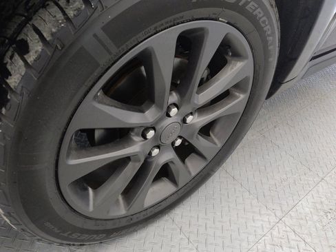 Used 2018 Jeep Grand Cherokee High Altitude image 31