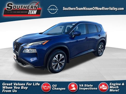 Used 2023 Nissan Rogue SV w/ SV Premium Package image 1