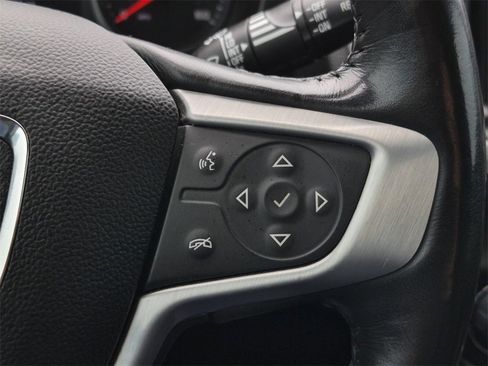 Used 2019 GMC Terrain SLT w/ Preferred Package image 21