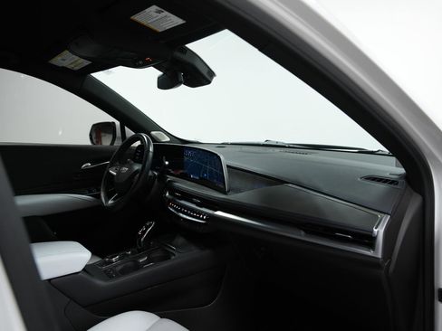 Used 2024 Cadillac XT4 Sport image 20