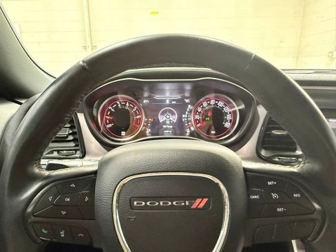 Used 2019 Dodge Challenger SXT RWD image 23