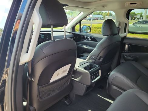 New 2026 Kia Carnival SX Prestige FWD image 17