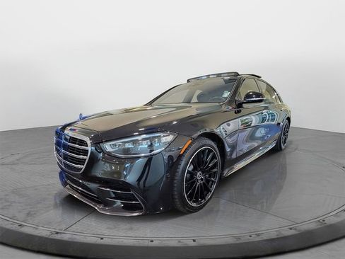 Used 2023 Mercedes-Benz S 580 4MATIC Sedan w/ AMG Line image 3