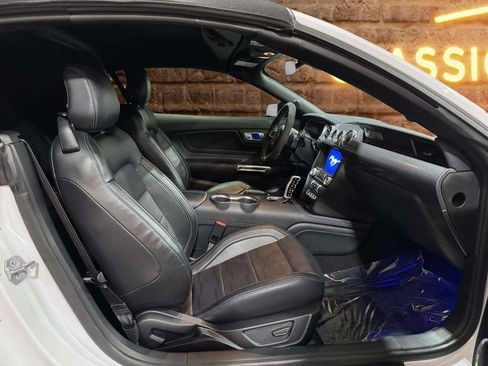 Used 2021 Ford Mustang GT Premium w/ GT Performance Package RWD image 24