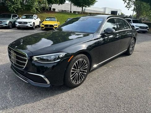 Used 2025 Mercedes-Benz S 580e 4MATIC Sedan image 1