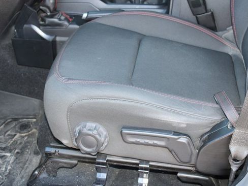 Used 2021 Jeep Wrangler Unlimited Rubicon w/ Cold Weather Group image 13