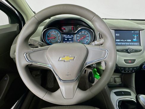 Used 2017 Chevrolet Cruze LS image 11