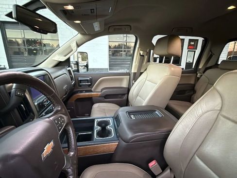 Used 2018 Chevrolet Silverado 1500 LTZ w/ LTZ Plus Package image 22