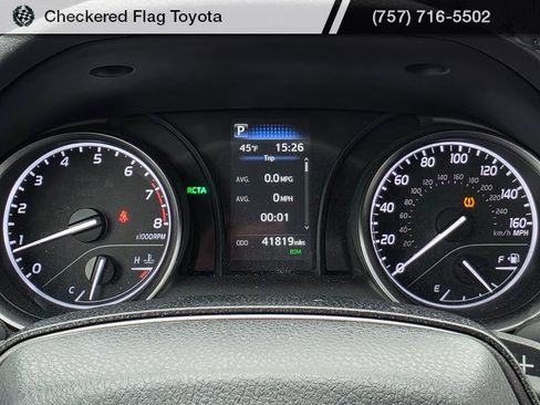 Used 2023 Toyota Camry SE w/ Cold Weather Package image 12