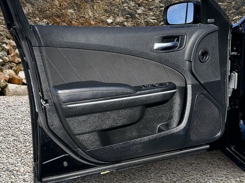 Used 2023 Dodge Charger SXT image 19