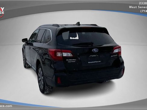 Used 2019 Subaru Outback 2.5i Touring image 7