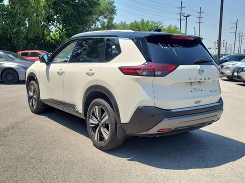 Used 2023 Nissan Rogue SL AWD/4WD image 3