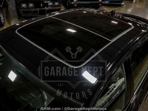 Used 2019 Cadillac CT6 V w/ Driver Assist Package image 27