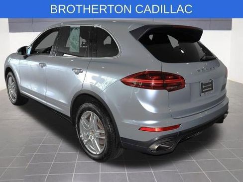 Used 2016 Porsche Cayenne AWD/4WD image 3