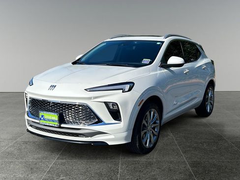 Used 2024 Buick Encore GX Avenir w/ Avenir Technology Package image 3