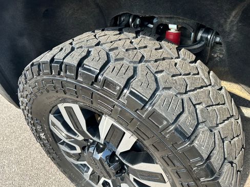 Certified 2025 GMC Sierra 2500 Denali Ultimate image 64