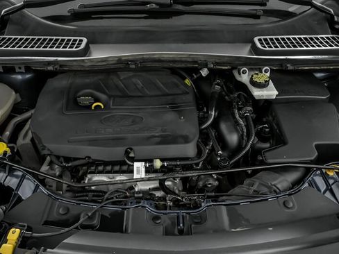 Used 2018 Ford Escape SE image 14