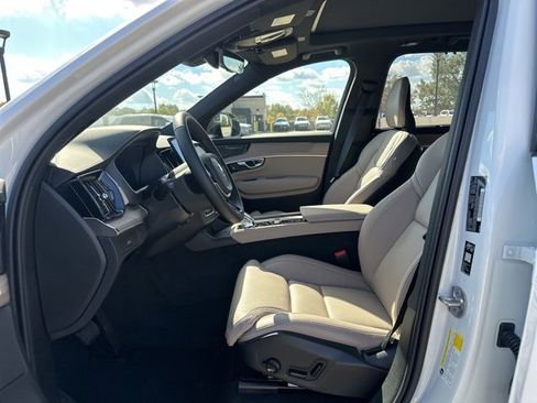 New 2026 Volvo XC90 B6 Ultra w/ Protection Package Premier image 13