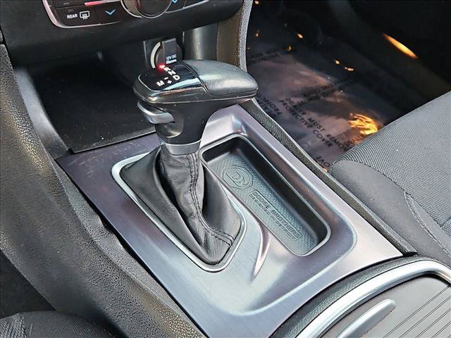 Used 2015 Dodge Charger SE w/ Sport Appearance Group RWD image 12