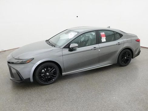 New 2026 Toyota Camry SE FWD image 6