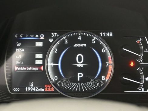 Used 2024 Lexus ES 350 w/ Premium Package FWD image 11