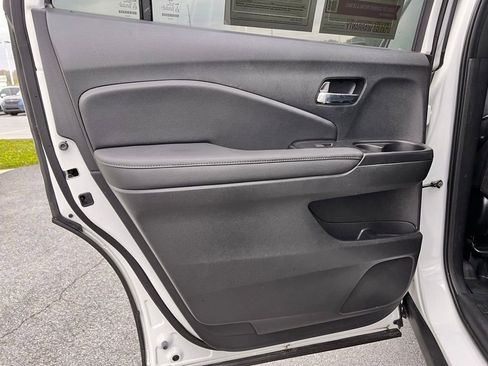 Used 2022 Honda Pilot Sport image 25