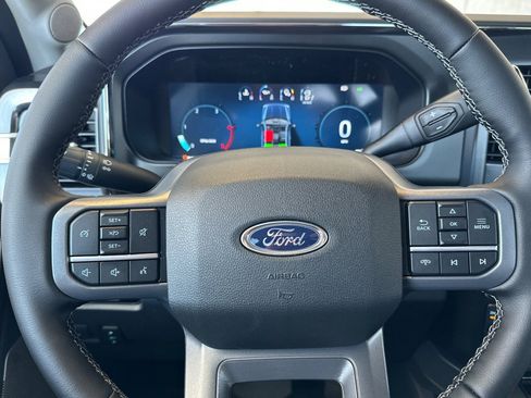 New 2025 Ford F250 Lariat w/ Chrome Package image 22