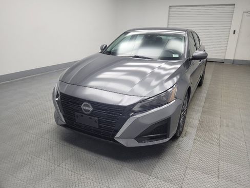 Used 2023 Nissan Altima 2.5 SV image 15