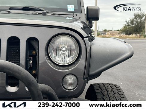 Used 2017 Jeep Wrangler Unlimited Sport w/ Quick Order Package 24S image 9