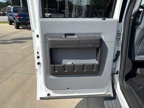 Used 2015 Ford F350 XL w/ Power Equipment Group AWD/4WD image 38