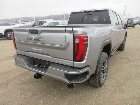 New 2026 GMC Sierra 2500 Denali Ultimate image 5