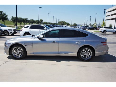 Used 2025 Genesis G80 2.5T image 5