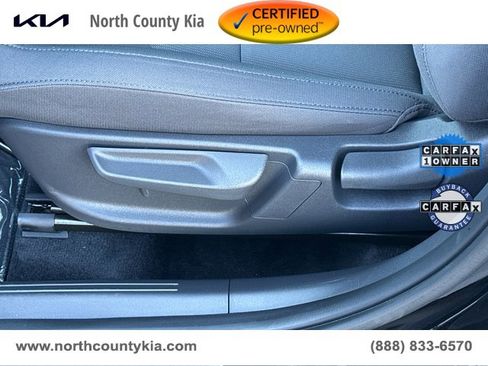 Certified 2025 Kia Niro LX image 31