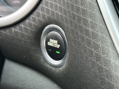 Used 2024 Chevrolet Malibu LT image 37