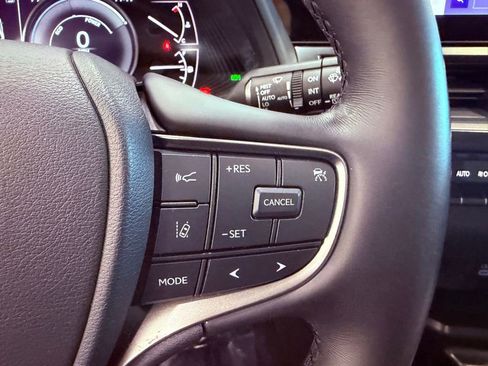 Used 2024 Lexus UX 250h FWD w/ Premium Package image 22