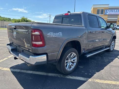 Used 2019 RAM 1500 Laramie AWD/4WD image 5