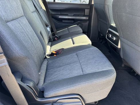 Certified 2022 Ford Expedition XLT image 7