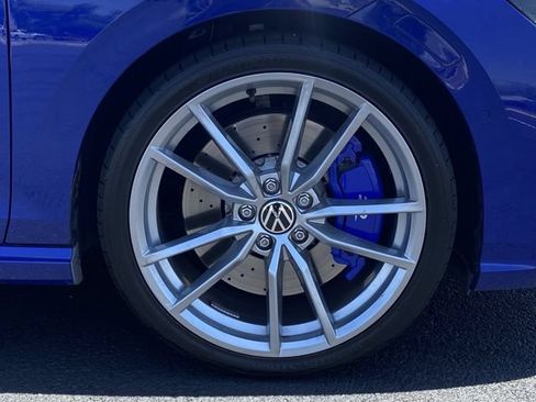 Used 2024 Volkswagen Golf R AWD/4WD image 7