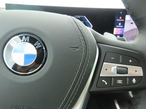 Certified 2026 BMW X5 sDrive40i w/ Parking Assistance Package RWD image 13