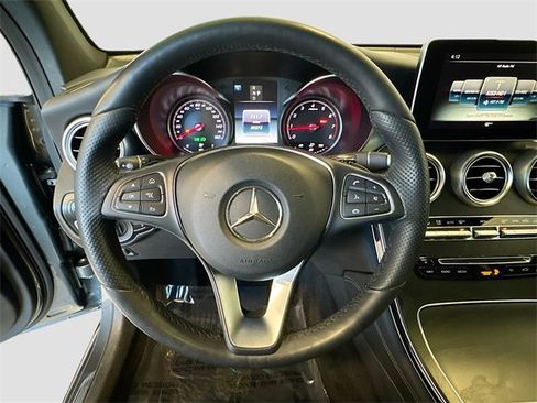 Used 2017 Mercedes-Benz GLC 300 4MATIC image 11