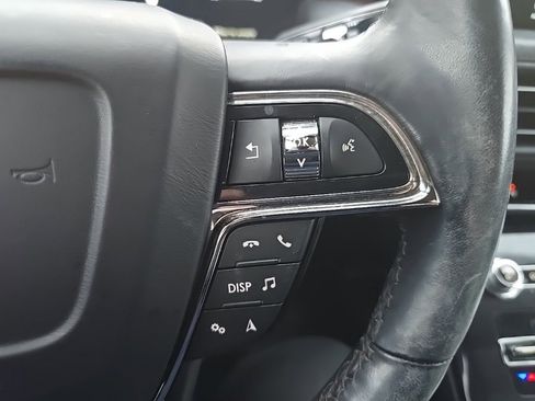 Used 2022 Lincoln Nautilus Reserve w/ Equipment Group 201A image 11