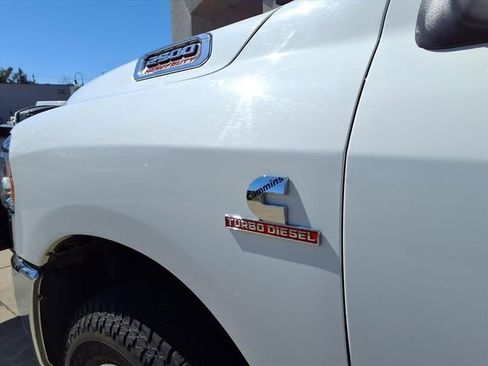 Used 2024 RAM 2500 Big Horn AWD/4WD image 14