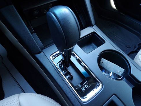 Used 2019 Subaru Outback 2.5i Limited w/ Popular Package #2 image 25