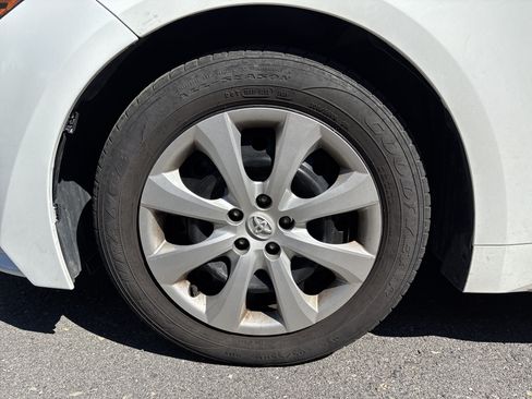 Certified 2024 Toyota Corolla LE FWD image 10