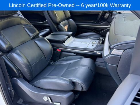 Used 2025 Lincoln Navigator Reserve AWD/4WD image 19