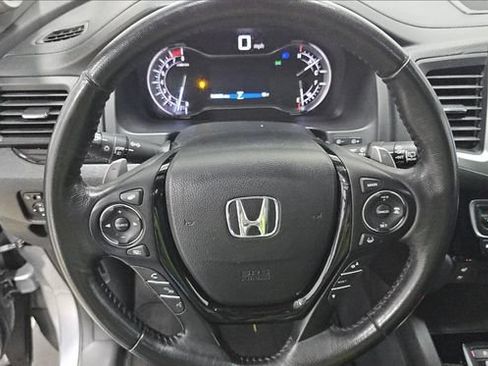 Used 2017 Honda Pilot Elite image 13