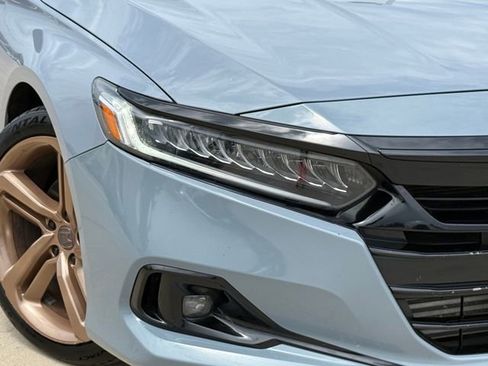 Used 2021 Honda Accord Sport image 3